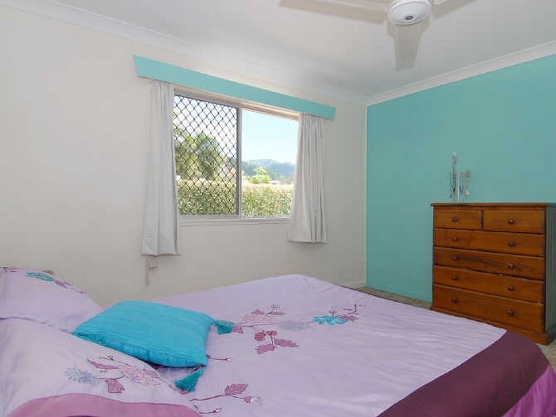 10 Fairview Street, Bayview Heights QLD 4868