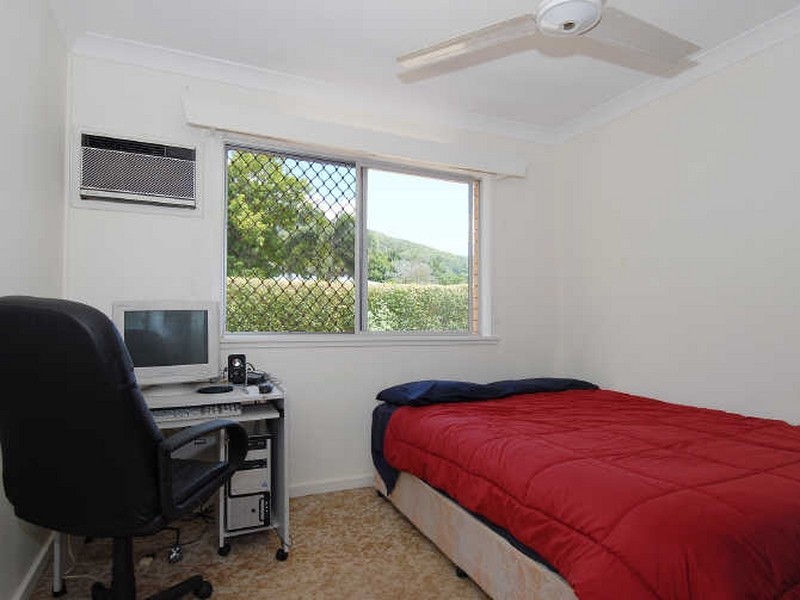 10 Fairview Street, Bayview Heights QLD 4868