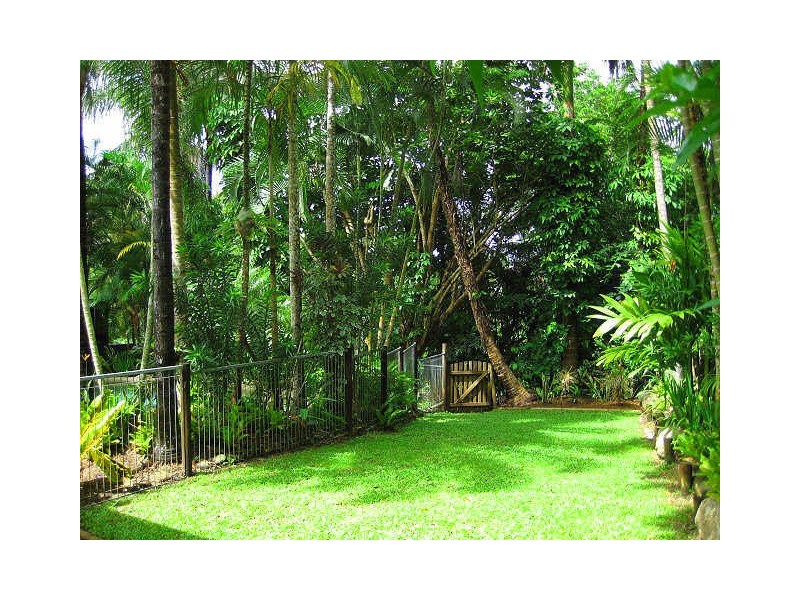 41 Hadrian Avenue, Mooroobool QLD 4870