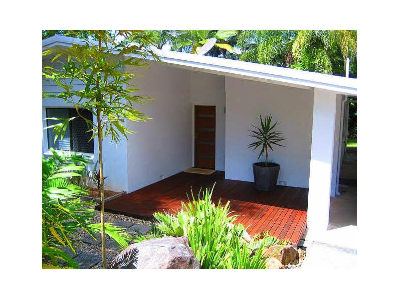 41 Hadrian Avenue, Mooroobool QLD 4870