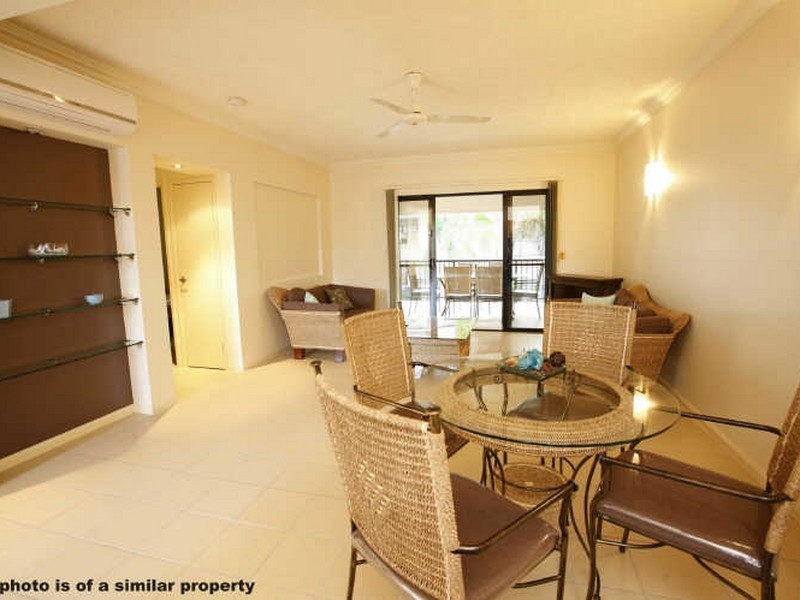 201/22 Ward Street, Mooroobool QLD 4870