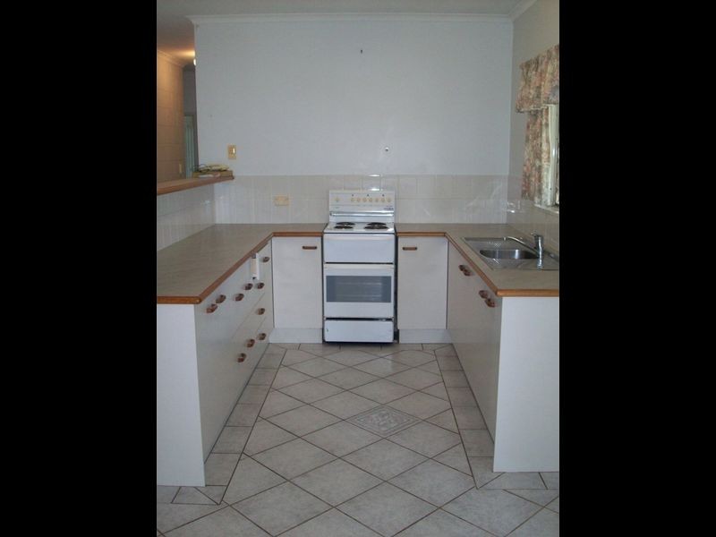 2 Lizard Street, Mount Sheridan QLD 4868
