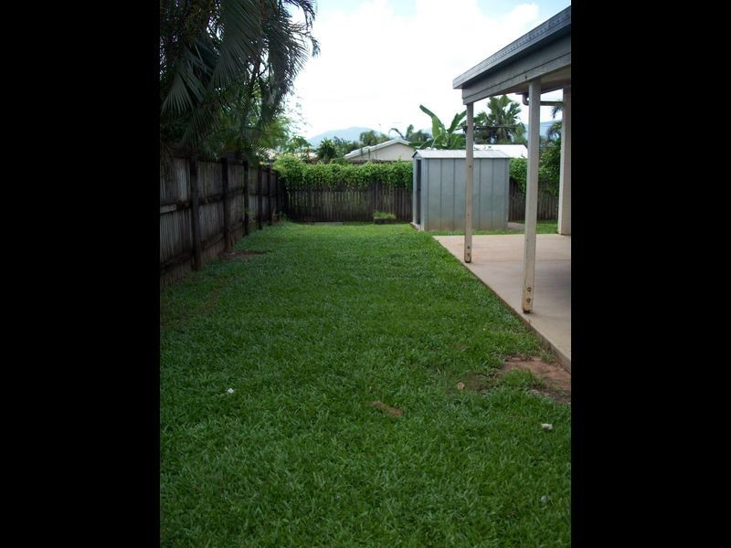2 Lizard Street, Mount Sheridan QLD 4868