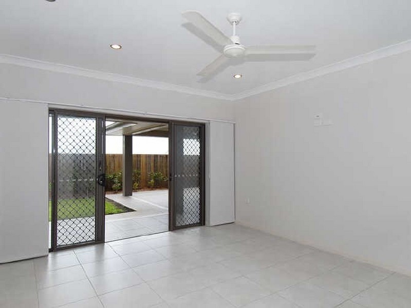 109 Fitzmaurice Drive, Bentley Park QLD 4869