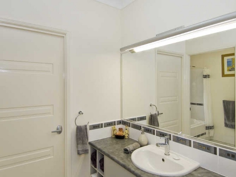48 Herald Street, Bentley Park QLD 4869