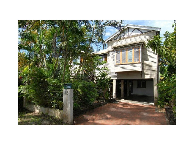 33 Smith Street, Cairns North QLD 4870
