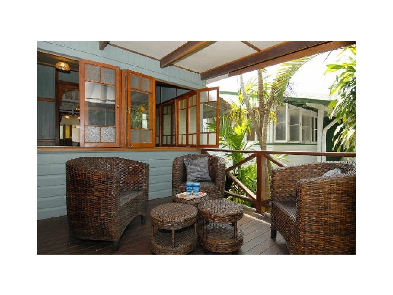 33 Smith Street, Cairns North QLD 4870