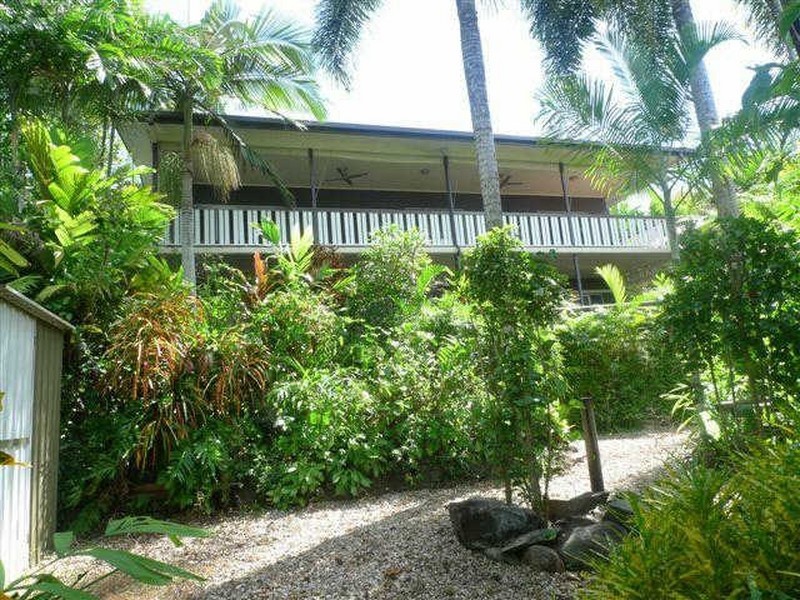 12 Trundle Terrace, Whitfield QLD 4870