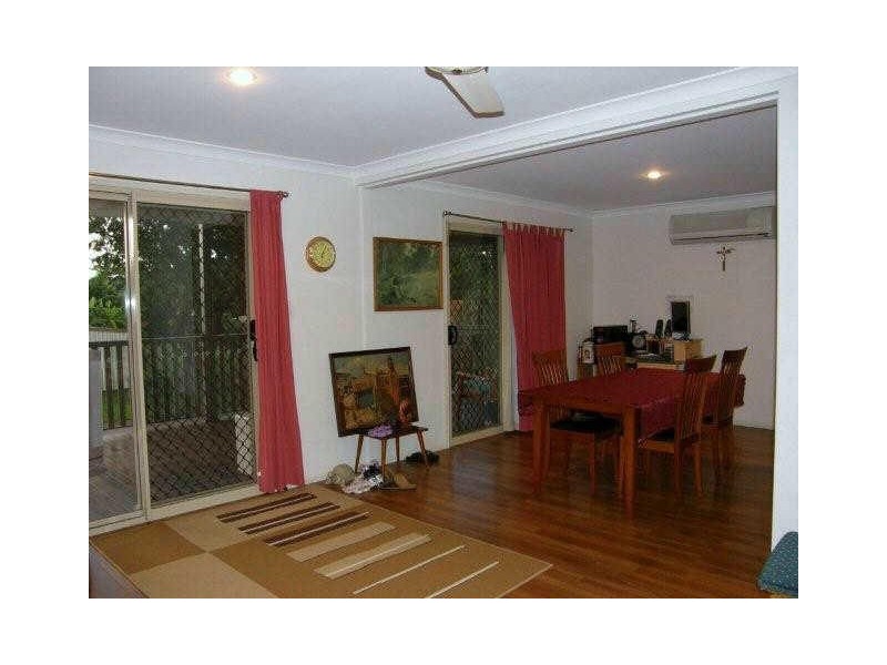 1/432 McCoombe Street, Mooroobool QLD 4870