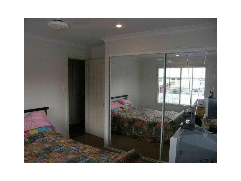 1/432 McCoombe Street, Mooroobool QLD 4870