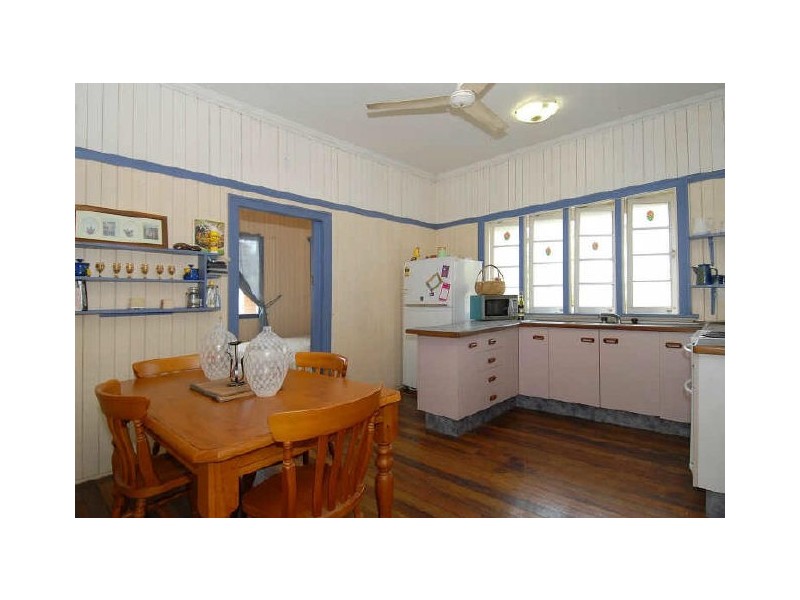 138 Greenslopes Street, Edge Hill QLD 4870