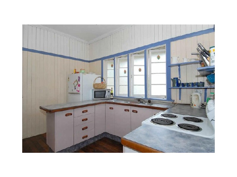 138 Greenslopes Street, Edge Hill QLD 4870