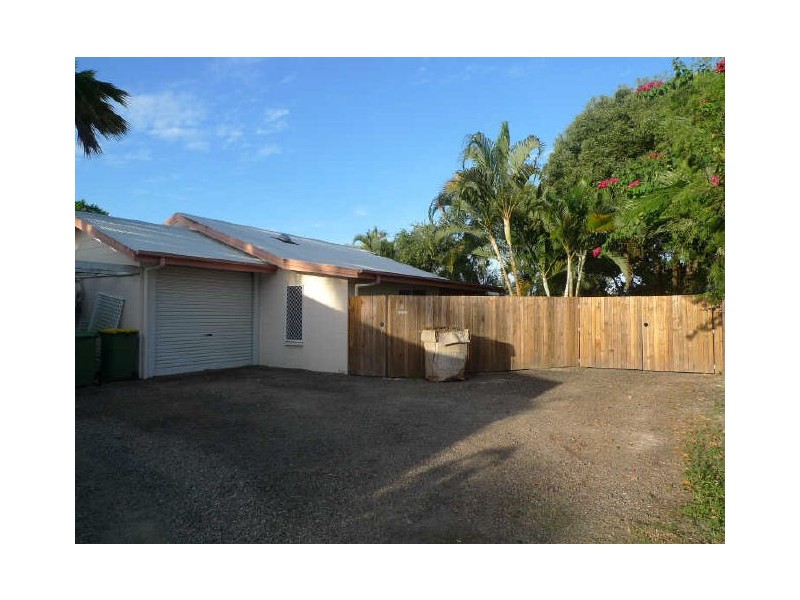 2/34 Ireland Crescent, Whitfield QLD 4870