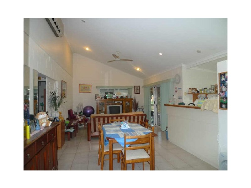 2/34 Ireland Crescent, Whitfield QLD 4870