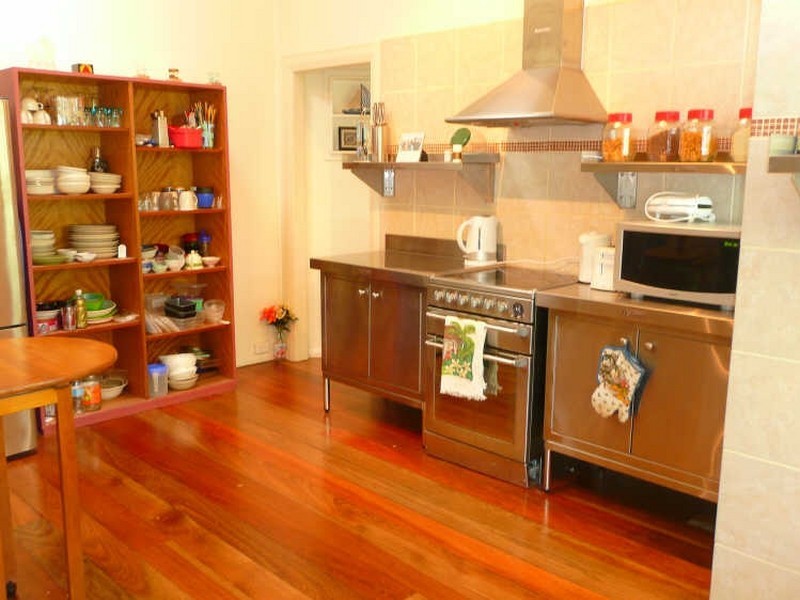 15 Jones Street, Westcourt QLD 4870