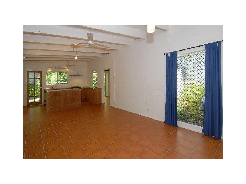 55 Veivers Road, Palm Cove QLD 4879