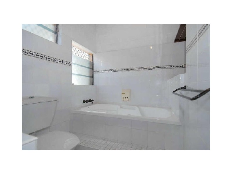 55 Veivers Road, Palm Cove QLD 4879