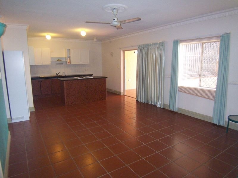 6/21 Springfield Crescent, Manoora QLD 4870