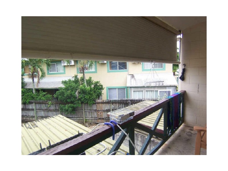 2/9 Cavanagh Street, Woree QLD 4868