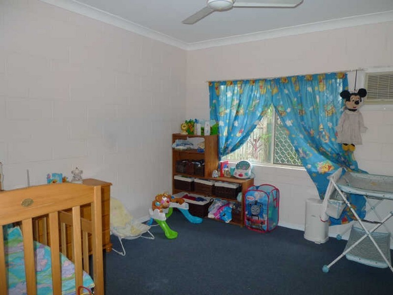 37 Howe Street, Cairns North QLD 4870