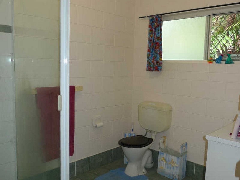 37 Howe Street, Cairns North QLD 4870