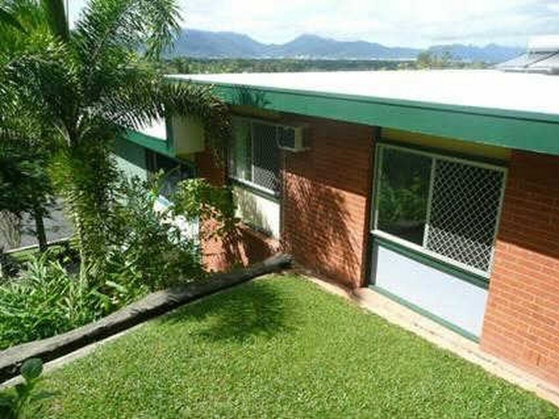 124 Nolan Street, Whitfield QLD 4870