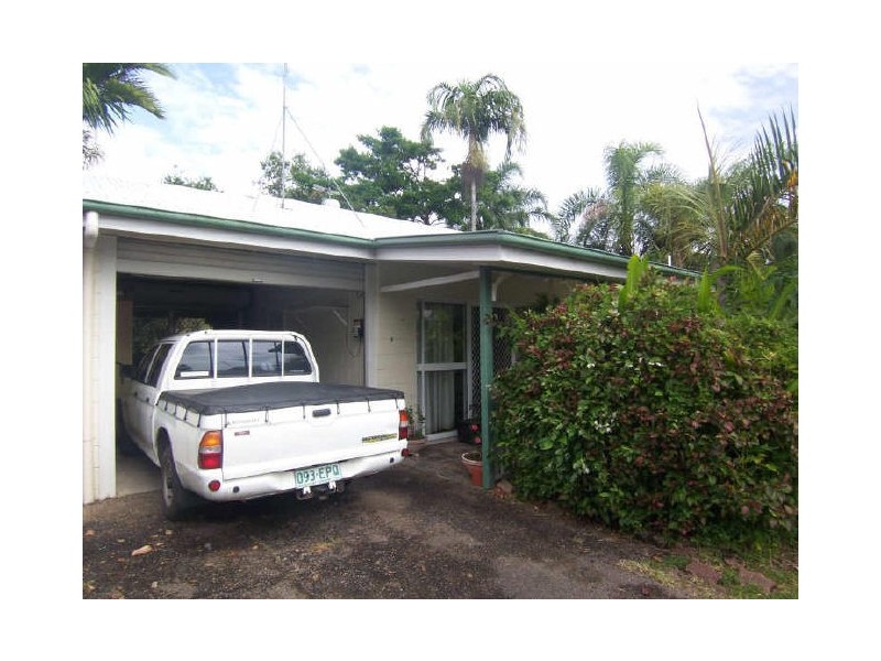 4/10 Ireland Crescent, Whitfield QLD 4870