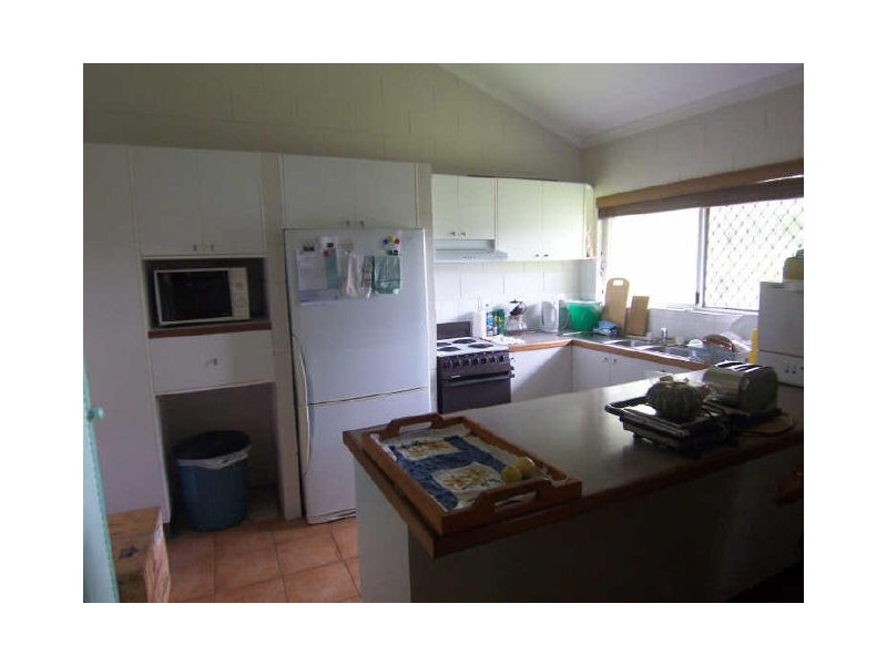 4/10 Ireland Crescent, Whitfield QLD 4870