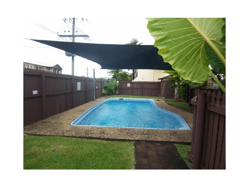 1/10 Maytown Close, Manoora QLD 4870