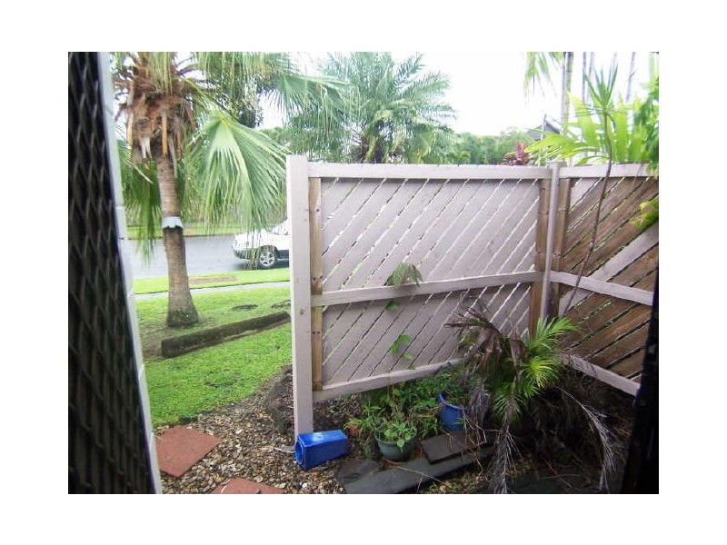 1/10 Maytown Close, Manoora QLD 4870