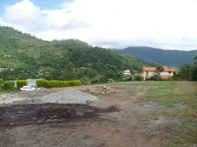 18 East Park Ridge Drive, Brinsmead QLD 4870