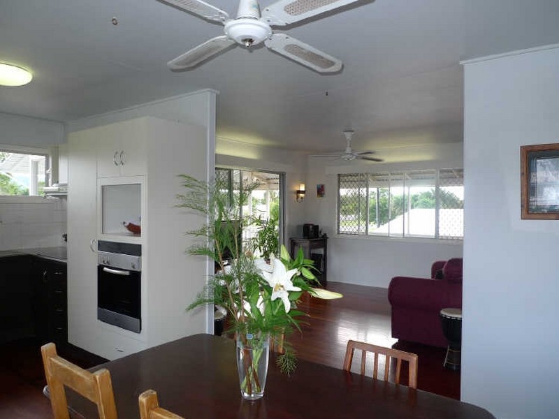 115 Mann Street, Westcourt QLD 4870