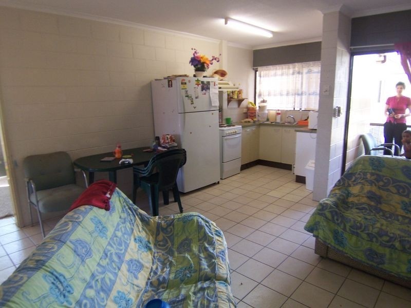 8/94 Birch  Street, Manunda QLD 4870