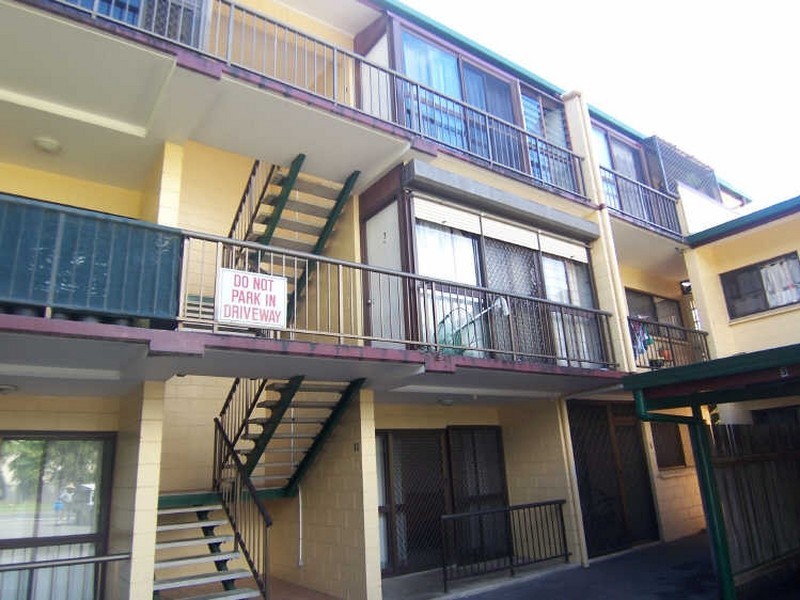 8/94 Birch  Street, Manunda QLD 4870