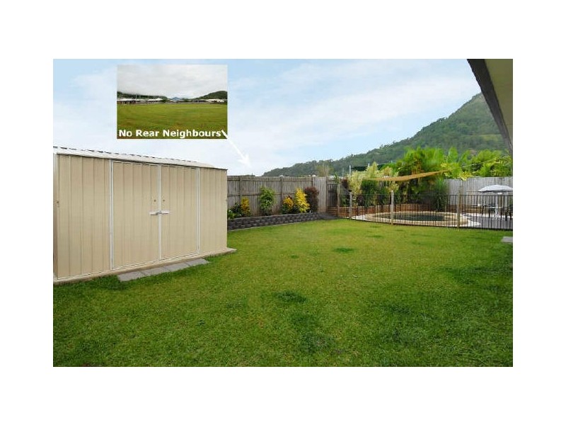 33 Bassett Street, Kanimbla QLD 4870