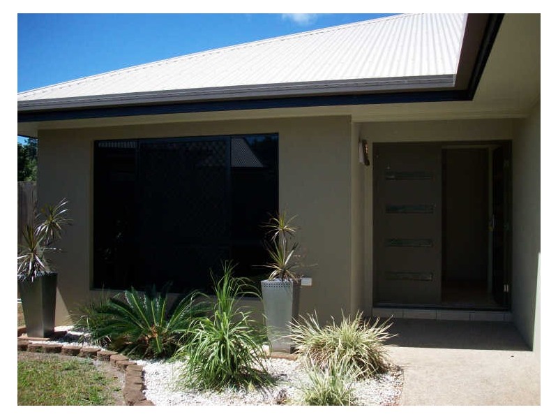 2 De Roma Close, Kanimbla QLD 4870