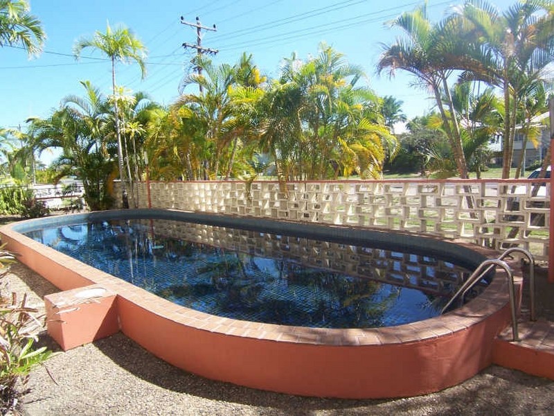 2/284 Lake Street, Cairns North QLD 4870