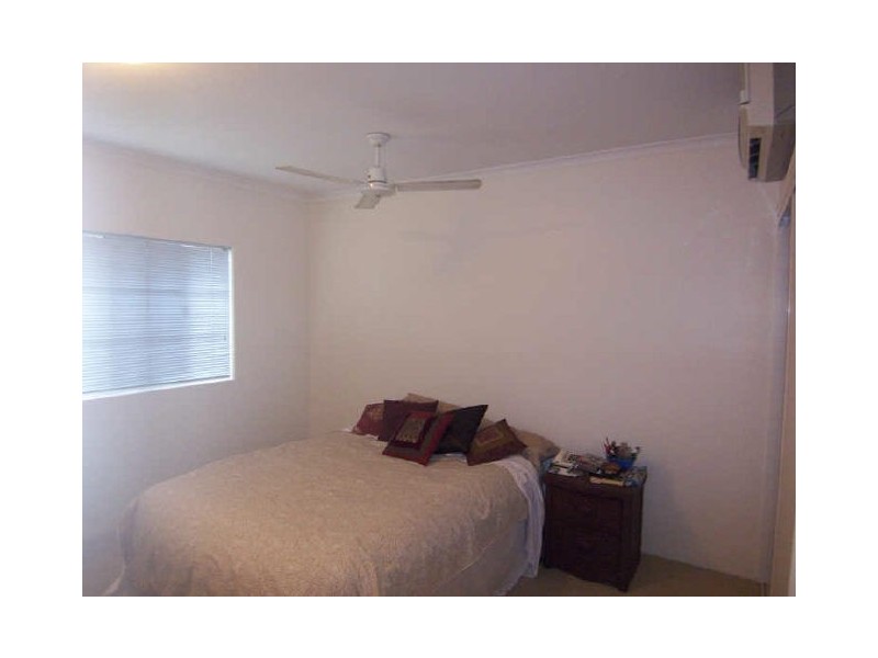 41/327 Lake Street, Cairns North QLD 4870