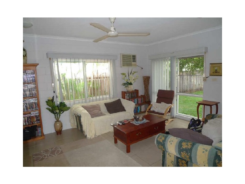 10 Jarrad Close, Mooroobool QLD 4870