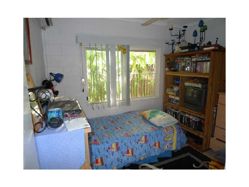 10 Jarrad Close, Mooroobool QLD 4870