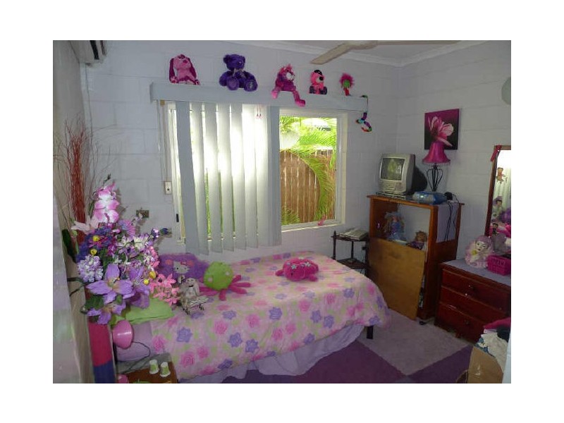 10 Jarrad Close, Mooroobool QLD 4870