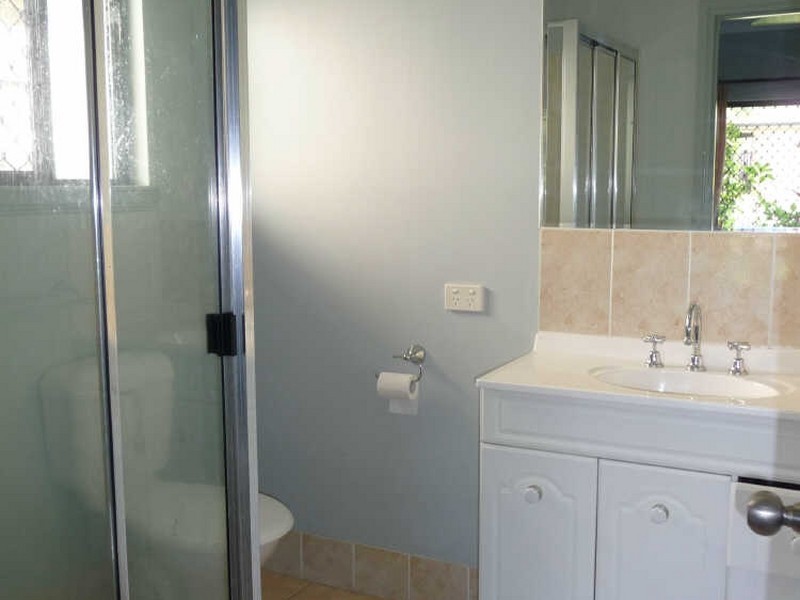 6 Brian Street, Brinsmead QLD 4870