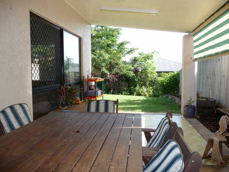 6 Brian Street, Brinsmead QLD 4870