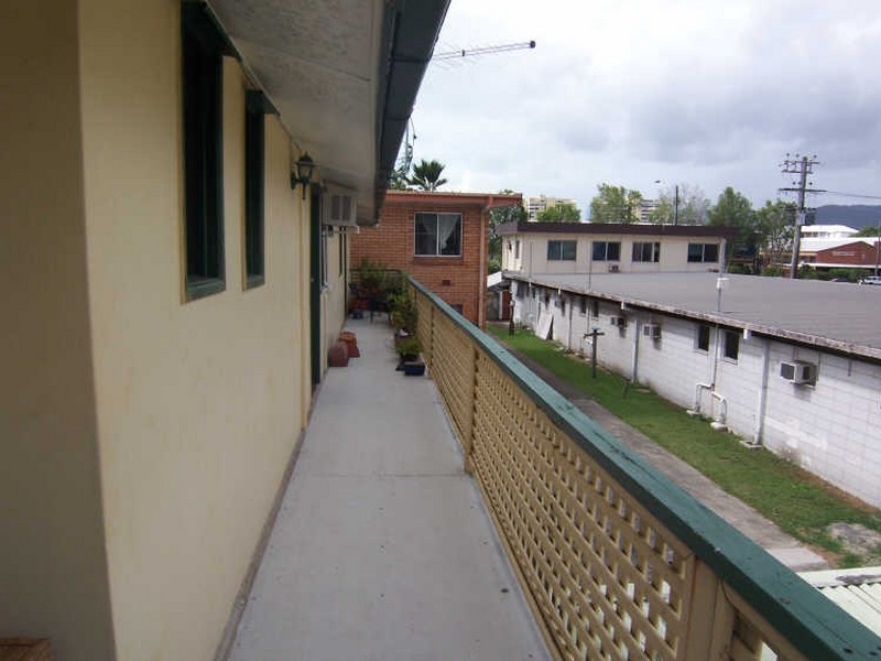 7-11/189 Sheridan Street, Cairns North QLD 4870