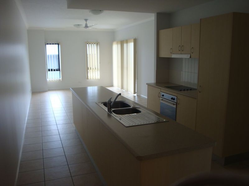 27/91-93 Mcleod Street, Cairns QLD 4870