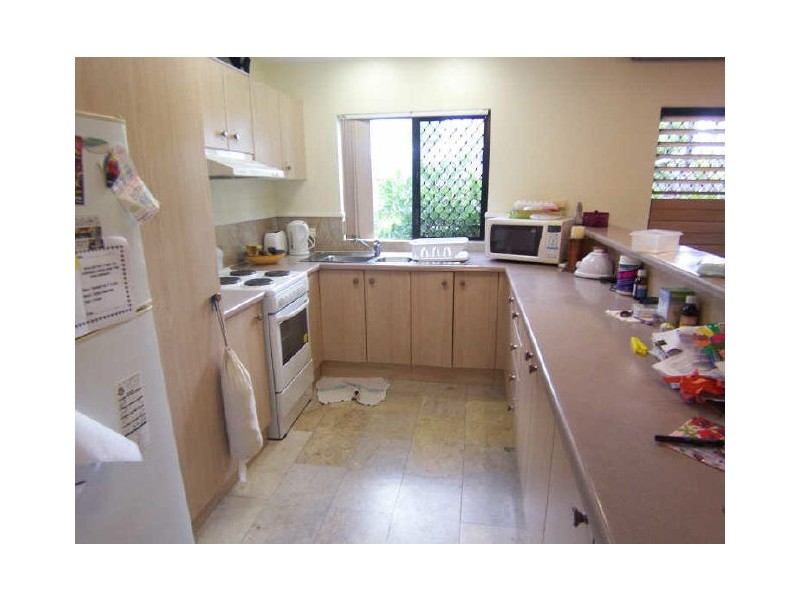 4/355 McLeod Street, Cairns North QLD 4870