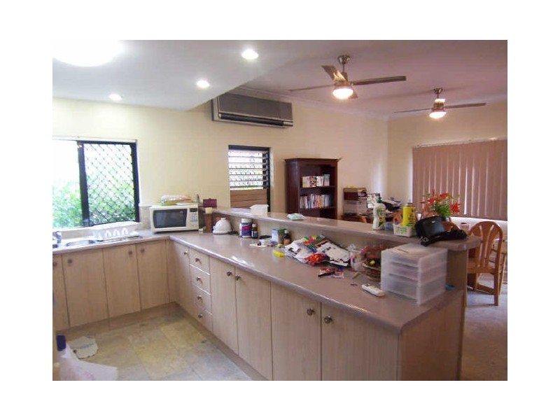 4/355 McLeod Street, Cairns North QLD 4870