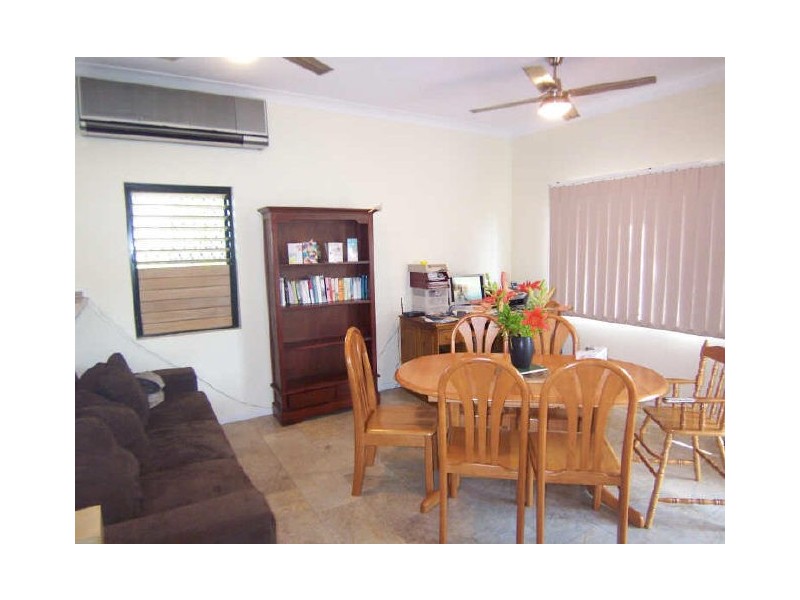 4/355 McLeod Street, Cairns North QLD 4870