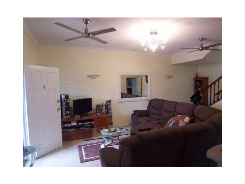 4/355 McLeod Street, Cairns North QLD 4870