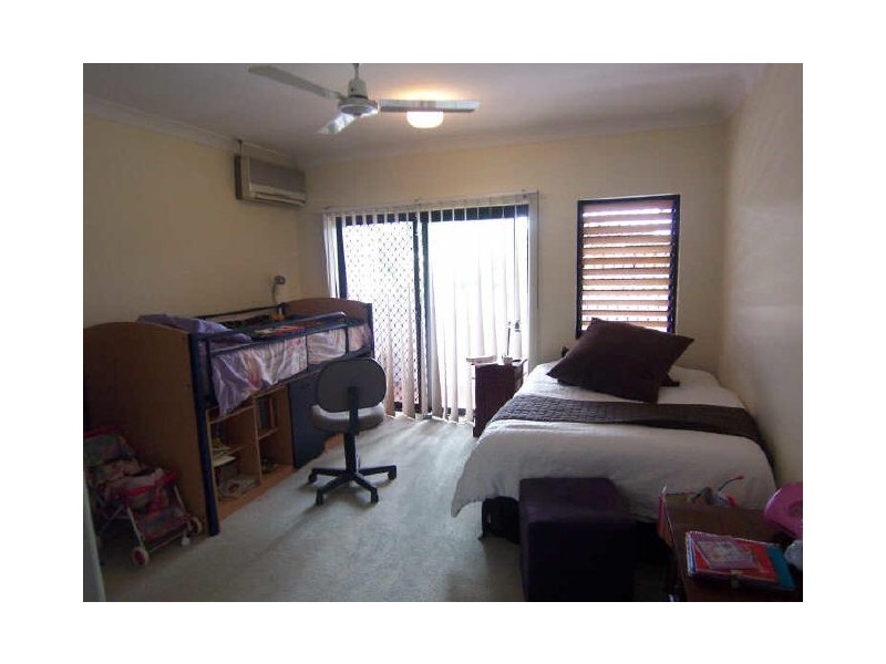 4/355 McLeod Street, Cairns North QLD 4870